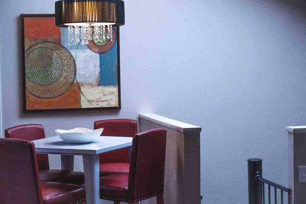 Hidden Couples Loft Retreat In Heights Foodie District Tampa Buitenkant foto